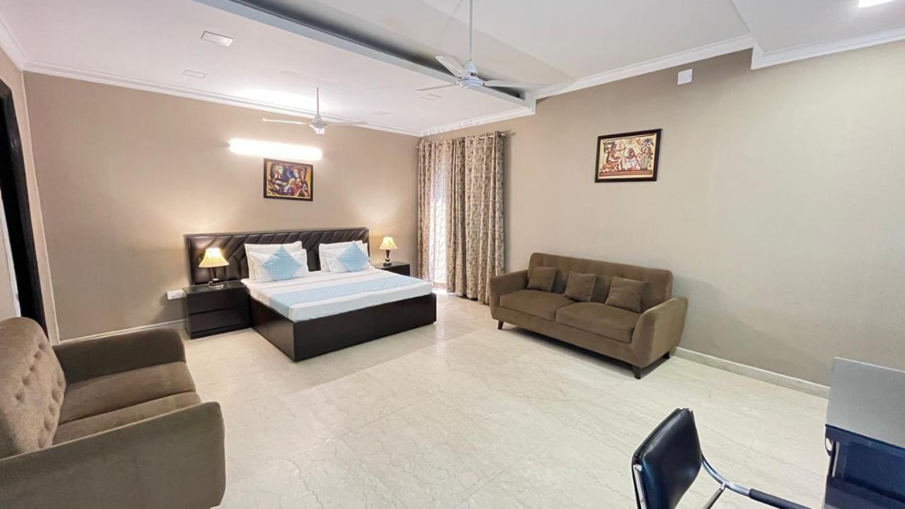 Abode Residency Safdarjung Enclave Near U S Embassy Delhi Hotel Ню Делхи Екстериор снимка